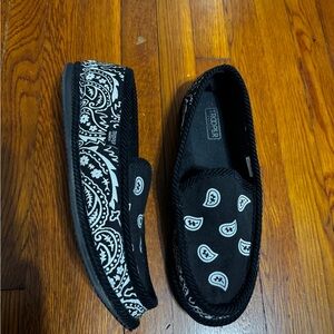 Size 13US Trooper America Black Paisley Slipper